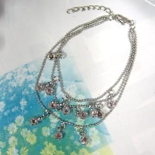 Crystal-Pendant Bracelet Crystal-Pendant Bracelet