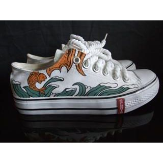 Fish & Waves Sneakers
