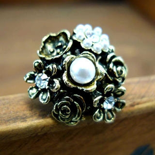 Flowers With Pearl Ring- Copper Flowers With Pearl Ring- Copper
