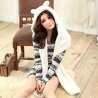 Tokyo Fashion - Pocket-Accent Hooded Scarf