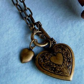Vintage Heart Locket Necklace Vintage Heart Locket Necklace