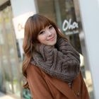 CLICK - Cable-Knit Circle Scarf