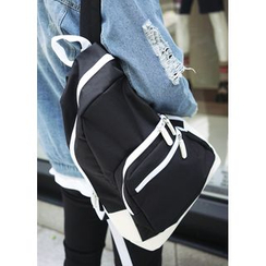 JOGUNSHOP - Contrast-Detailed Back Pack JOGUNSHOP - Contrast-Detailed Back Pack
