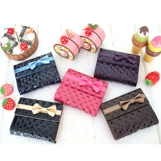 Bow-Accent Quilted Wallet Bow-Accent Quilted Wallet