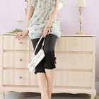 Tokyo Fashion - Lace-Hem Capri Pants