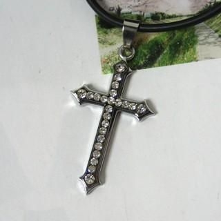 Rhinestone Pendant Necklace