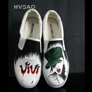 'Gothic Vivi' Slip-Ons