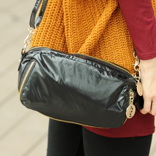 Zip-Detail Cross Bag