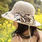 Momiton - Corsage-Accent Sun Hat