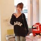 CLICK - V-Neck 'BRAVE' Print Pullover