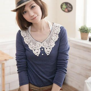 Crochet-Neckline Buttoned Top Crochet-Neckline Buttoned Top