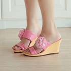 Smoothie - Corsage-Accent Mules