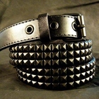 Wizz Spirit - Pyramid Stud Belt