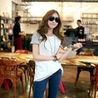 PIPPIN - Twp-Tone Asymmetric-Hem T-Shirt