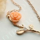Fit-to-Kill - Little Pink Flower with Golden Leaves Necklace