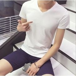 Titular - Short-Sleeve V-Neck T-Shirt Titular - Short-Sleeve V-Neck T-Shirt