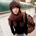 ABOKI - Faux-Fur Pocket V-Neck T-Shirt