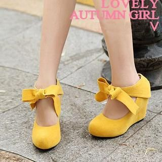 Platform Wedges with Detachable Bow Platform Wedges with Detachable Bow
