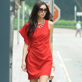 Asymmetrical Sleeve Pleated Dress