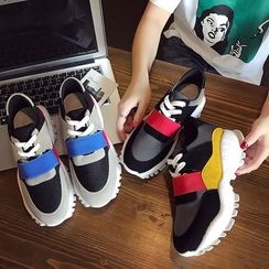 Yoflap - Color Panel Lace Up Sneakers Yoflap - Color Panel Lace Up Sneakers