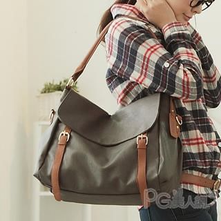 Belted Flap Shoulder Bag Belted Flap Shoulder Bag