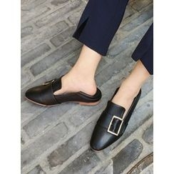 FROMBEGINNING - Buckled Loafers FROMBEGINNING - Buckled Loafers