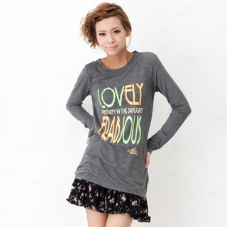 Long-Sleeve Printed T-Shirt Long-Sleeve Printed T-Shirt