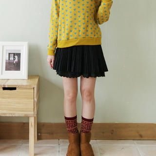 Lace-Hem Pleated Skirt Lace-Hem Pleated Skirt