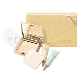 M Signature Radiance Two-Way Pact SPF 27 PA++ (#21 Light Beige): Pact 11g + Base 7ml + Foundation 7ml M Signature Radiance Two-Way Pact SPF 27 PA++ (#21 Light Beige): Pact 11g + Base 7ml + Foundation 7ml