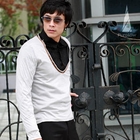 Purplow - V-Neck T-Shirt