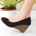 Smoothie - Two-Tone Wedge Pumps
