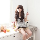 ZOO - Contrast-Trim Striped Top