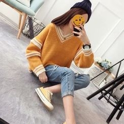 Qimi - Contrast Trim V-Neck Sweater Qimi - Contrast Trim V-Neck Sweater