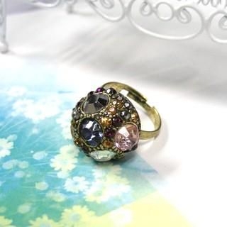 Retro Jeweled Ring