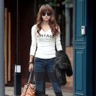 REDOPIN - 'Vintage' Print V-Neck T-Shirt