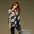 SPICY HOLIC - Cut Away-Shoulder Open-Knit Top
