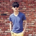 Style Engin - V-Neck T-Shirt
