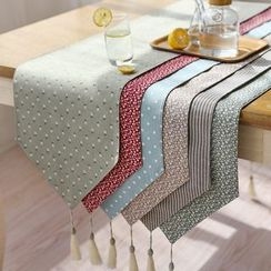 Caldo - Printed Table Runner Caldo - Printed Table Runner