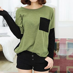 Dream Girl - Two-Tone T-Shirt Dream Girl - Two-Tone T-Shirt