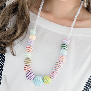 Faux-Pearl Beads Necklace Faux-Pearl Beads Necklace