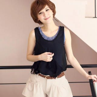 Sleeveless Diagonal-Hem Lace-Panel Top Sleeveless Diagonal-Hem Lace-Panel Top