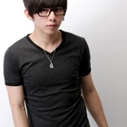 SeventyAge - Contrast-Trim V-Neck T-Shirt