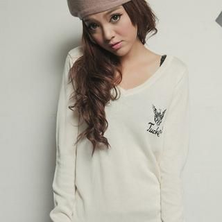 V-Neck Print Knit Top V-Neck Print Knit Top