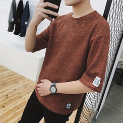 Besto - Elbow-Sleeve Loose-fit T-shirt Besto - Elbow-Sleeve Loose-fit T-shirt