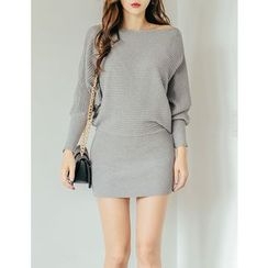GUMZZI - Dolman-Sleeve Ribbed Knit Dress GUMZZI - Dolman-Sleeve Ribbed Knit Dress