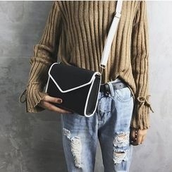 Lizzy - Faux-Leather Contrasted Mini Shoulder Bag Lizzy - Faux-Leather Contrasted Mini Shoulder Bag