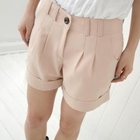 Cookie 7 - Pleat-Front Roll-Up Shorts