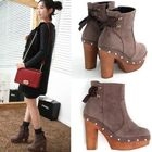 Monob - Platform Ankle-Boots