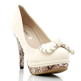 Bow-Accent Platform Pumps Bow-Accent Platform Pumps