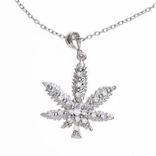 Maple Leaf Cyrstal Pendant Maple Leaf Cyrstal Pendant